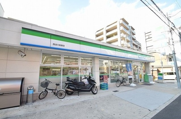 ラグーナ　ルカの周辺|ファミリーマートまで220m
