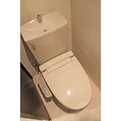 フェリーチェ阿佐ヶ谷Ⅰの内装|明るい室内です