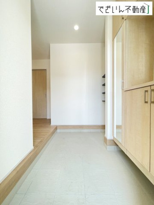 【玄関】 | blooming garden深谷市岡里　新築住宅 | 現地(2026年8月撮影)