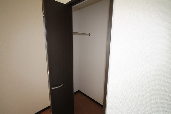 フェニックス正の収納