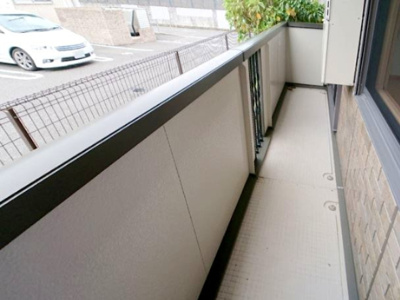 【バルコニー】 | 松韻舎B棟 | ※イメージ　反転タイプのお部屋の写真