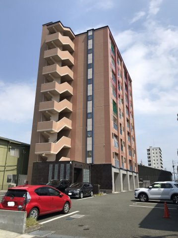 熊本市南区近見８丁目の賃貸マンションの外観