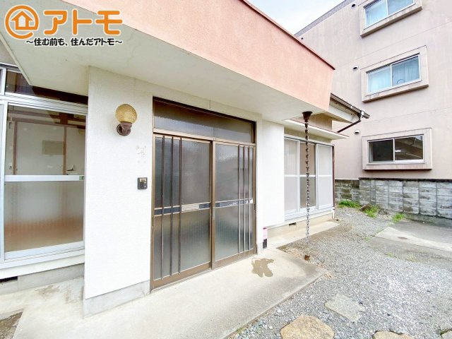 【玄関】 | 山梨県甲斐市富竹新田　中古戸建て　全1棟
