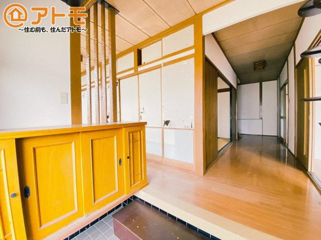 【玄関】 | 山梨県甲斐市富竹新田　中古戸建て　全1棟