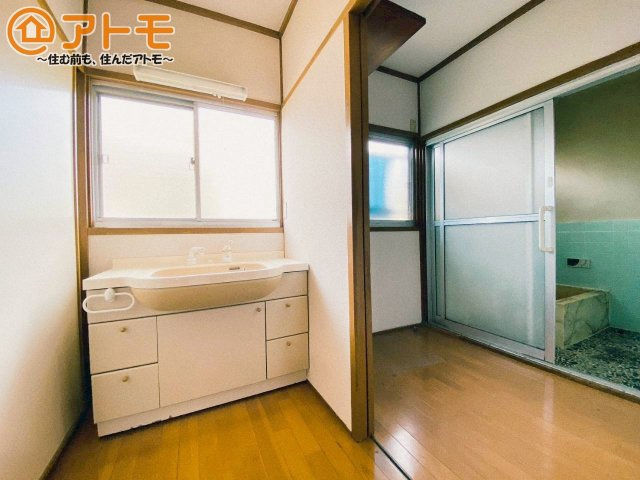 【独立洗面台】 | 山梨県甲斐市富竹新田　中古戸建て　全1棟