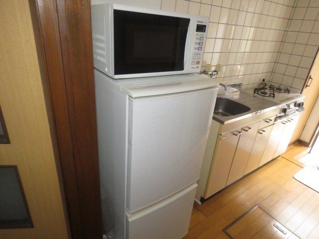 メゾンブルーリボンの設備|冷蔵庫　レンジ付き