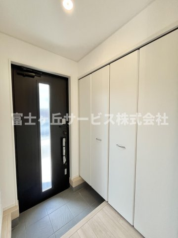 【玄関】 | 浜松市中央区葵西5丁目 4期 新築一戸建て | 玄関です