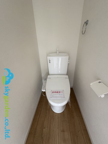茅ヶ崎市南湖４期　新築戸建　全２棟１号棟のトイレ|トイレです