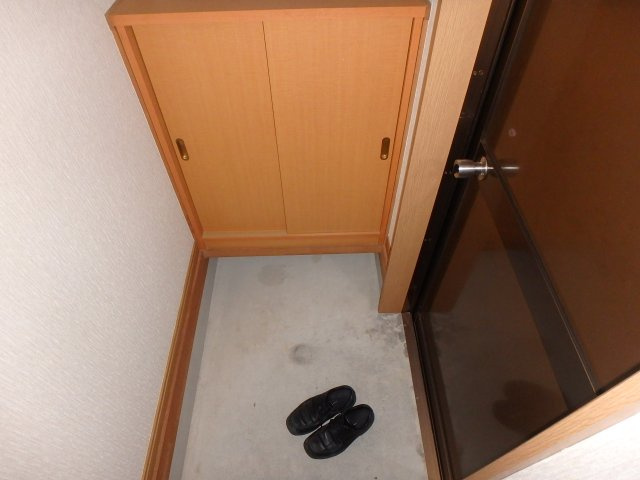 S0148R　朝日苑の玄関