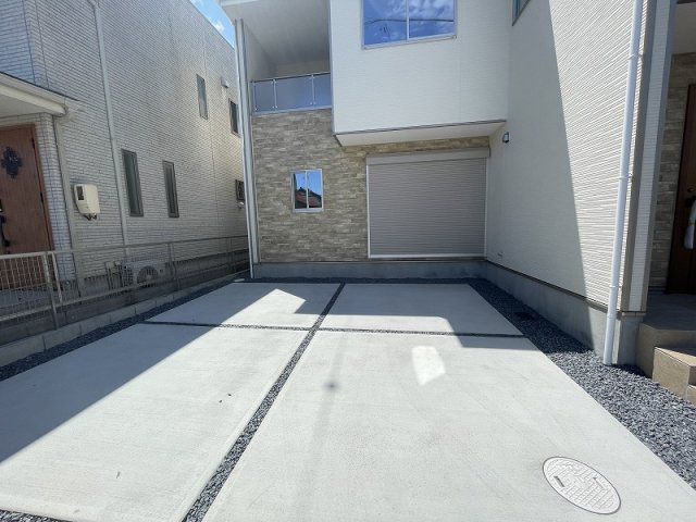 各務原市那加織田町１丁目の駐車場|並列駐車2台可能