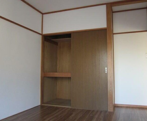 オージーハイツの収納