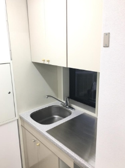 オオツジ堂山ビルの内装