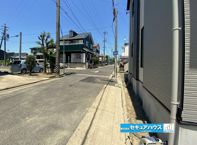 【今すぐご案内可能】名古屋市南区赤坪町　全1棟の前面道路含む現地写真|事前予約にて現地ご見学いただけます！お気軽にお問い合わせください♪
■株式会社　セキュアハウス■
住宅ローンに強く、知識、経験豊富なスタッフ在籍
お客様に寄り添い、ご成約後もサポート致します