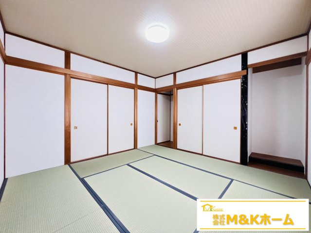 半田市のぞみが丘2丁目の和室|和室約8帖　客間にもピッタリです♪