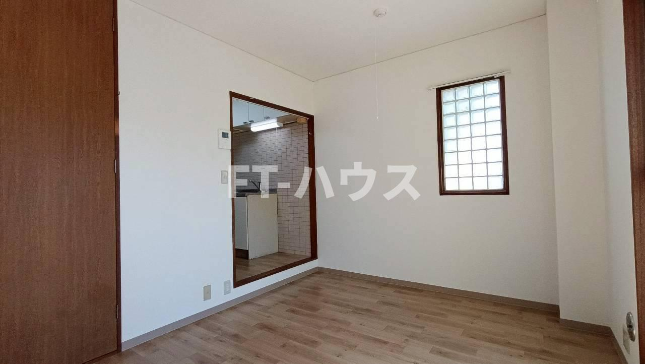 カネマン第三ビルの寝室