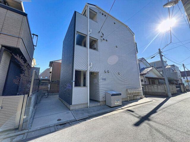 グローリオの外観