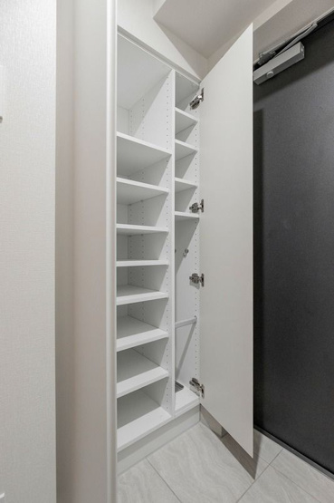【収納】ＮＯＧＡＴＡ　ＲＥＳＩＤＥＮＣＥ