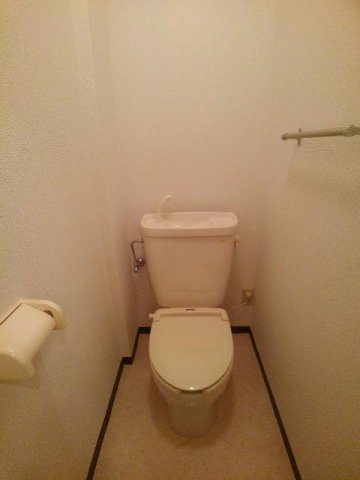【トイレ】 | Ｐｏｎｔ　Ｆｌｅｕｒ | 落ち着いた色調のトイレです