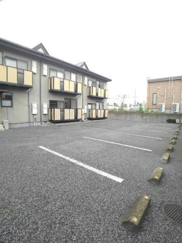 【駐車場】 | Ｐｏｎｔ　Ｆｌｅｕｒ | 駐車場に車を止められます