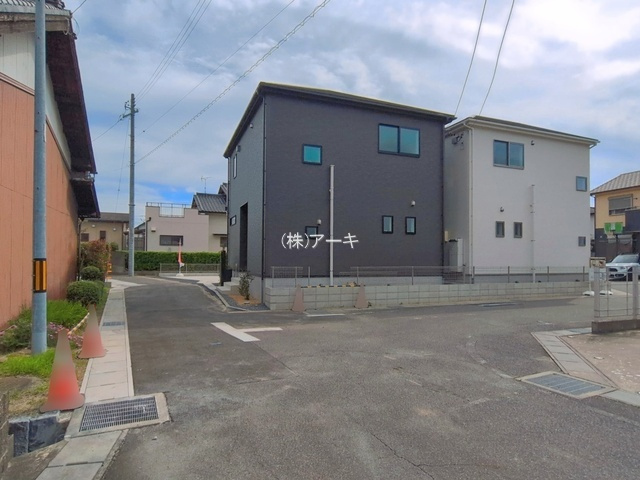 知立市八橋町的場83番地1『仲介手数料無料』新築一戸建て・建売の前面道路含む現地写真