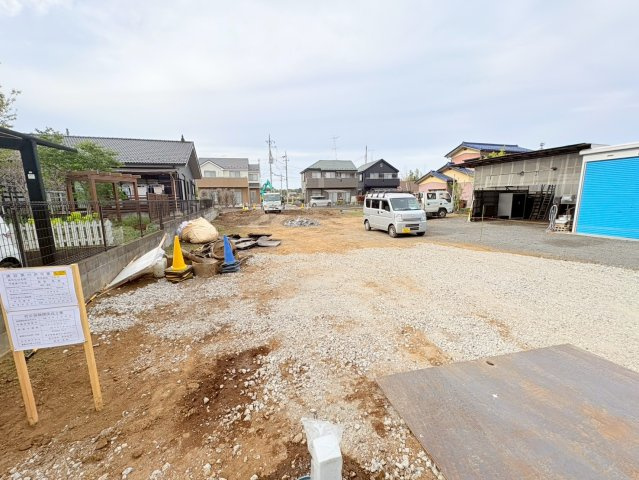 狭山市柏原　建築条件なし売地　西武新宿線『狭山市駅』バス9分　【柏原小学区】の前面道路含む現地写真