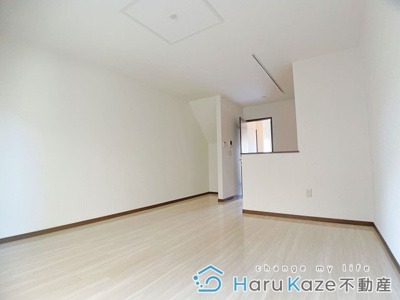 【居間・リビング】 | Plussum Court前田町【名古屋市賃貸・テラスハウス】