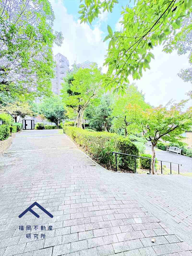 コアマンション桜坂プレジオ弐番館の周辺