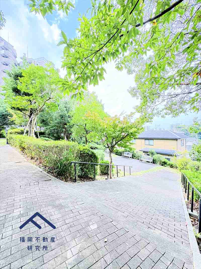 コアマンション桜坂プレジオ弐番館の周辺
