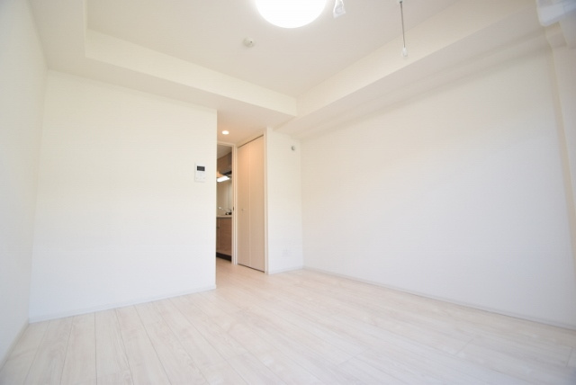 ドゥーエ西船橋の寝室|階数によってフローリングの色が違います