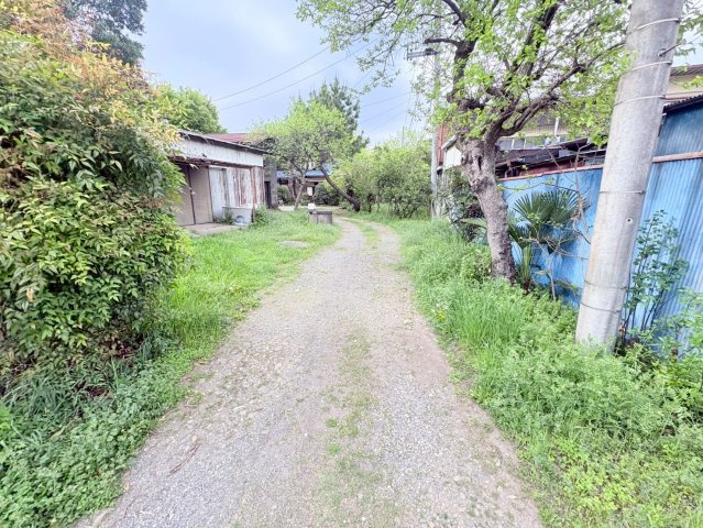 狭山市柏原　建築条件なし売地　西武新宿線『狭山市駅』バス13分　【柏原小学区】の前面道路含む現地写真