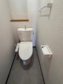 伊川谷町有瀬戸建のトイレ