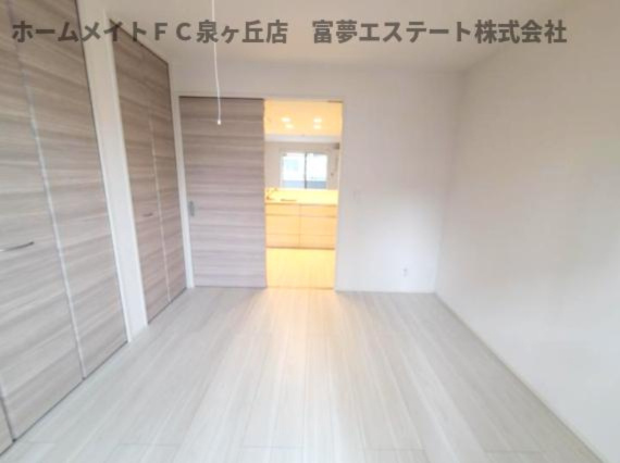 【居間・リビング】 | D-residence西野　A棟 | 4.9帖洋室
※イメージ　同物件別号室の写真