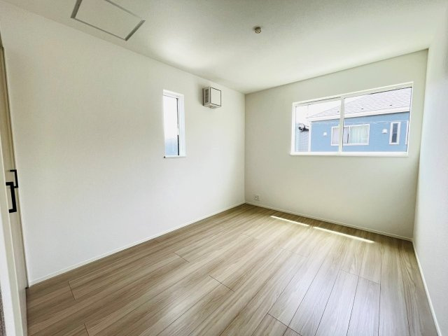 岡崎市中島町01期　新築分譲住宅　全2棟　1号棟の洋室|家族一人一人の大切なプライベート空間です。