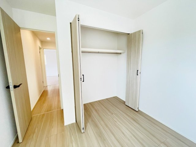 岡崎市中島町01期　新築分譲住宅　全2棟　1号棟の収納|豊富な数のクローゼットには、衣類、日用品、家族の思い出まで大切に保管できます♪
