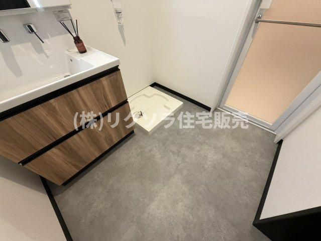 藤阪東町4丁目　中古一戸建ての脱衣所|■物件内覧・資金計画相談・住宅ローン相談、リフォーム相談、お問合せ受付中■
※当日・翌日のご内覧、ご相談はお電話でのお問合せがスムーズです！