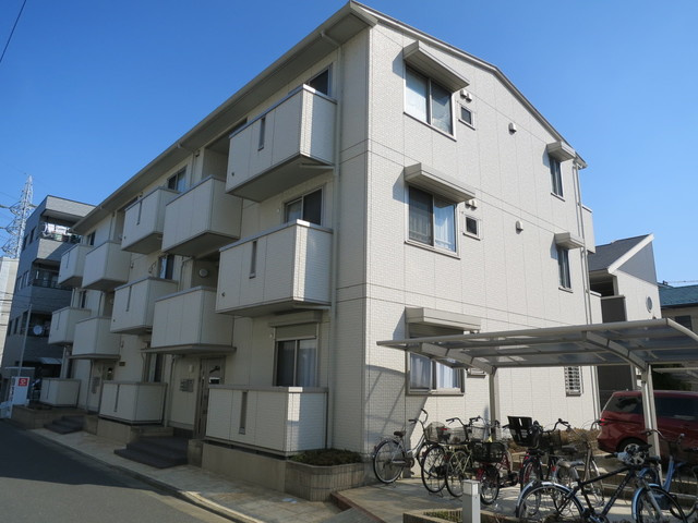 ステラ・ウノの外観|ハウスメーカー施工でしっかりしてます。