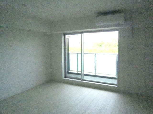 フェールメゾン西大島の居間・リビング