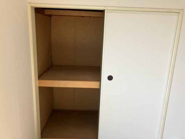 ウエストハイツAの収納