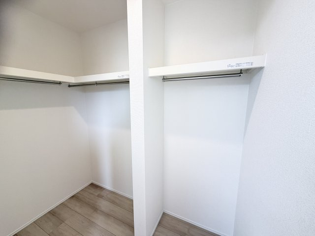 ハートフルタウン前橋市朝日が丘町8番　Ａ号棟の収納|2階洋室1収納：ウォークインクローゼットです