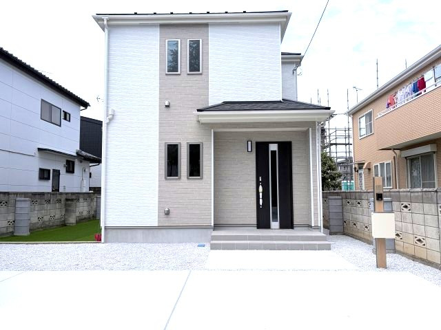 ハートフルタウン前橋市朝日が丘町8番　Ａ号棟の外観|東面からの外観写真です。優しい雰囲気に仕上がっています♪ご見学いつでも承っておりますので、お気軽にお問合せ下さい♪