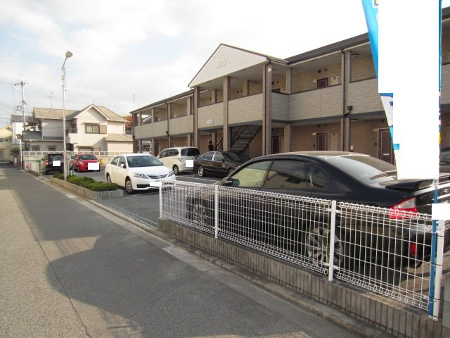 【駐車場】