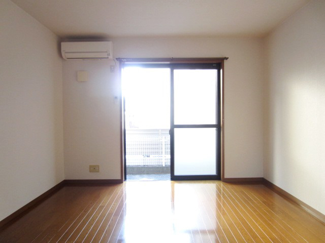 【寝室】