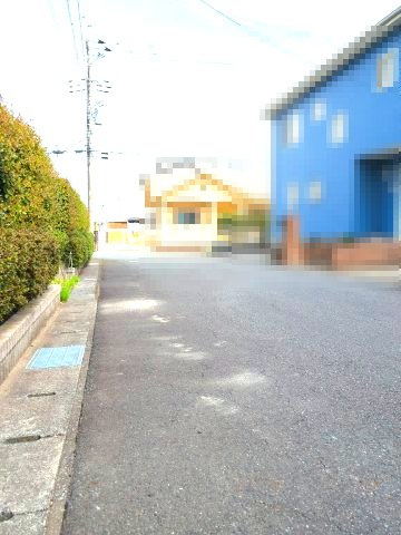 【前面道路含む現地写真】 | 大網白里市みどりケ丘２丁目　中古戸建