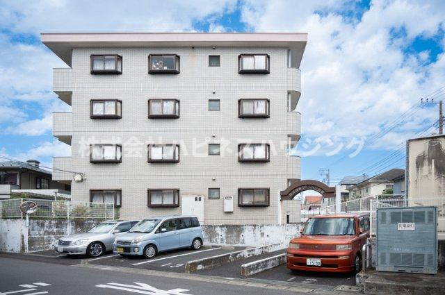 PLENDY松戸みのり台の駐車場