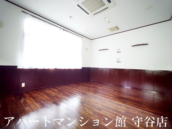 守谷市高野テナントの内装