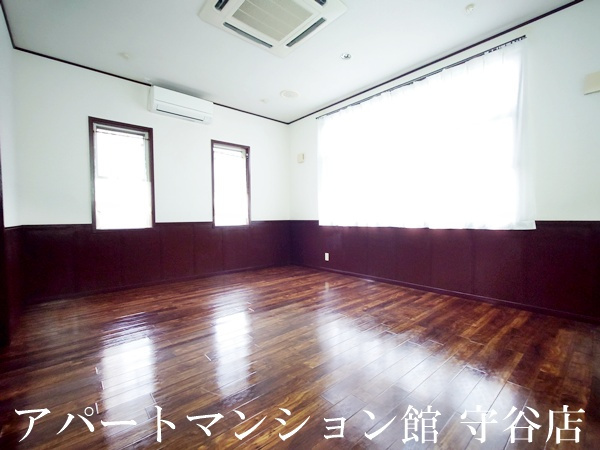 守谷市高野テナントの内装