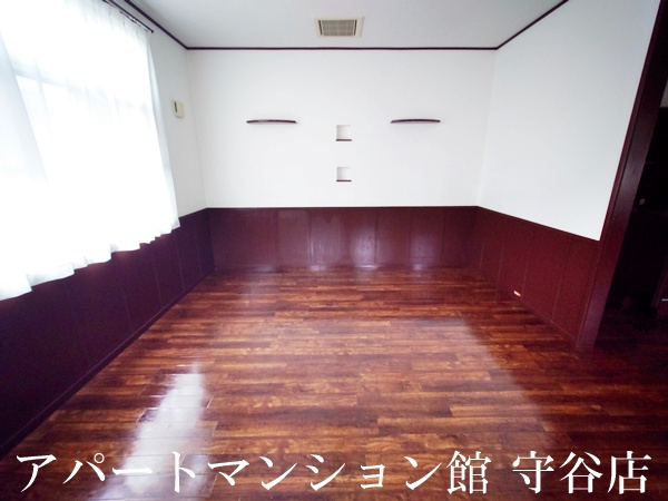 守谷市高野テナントの内装