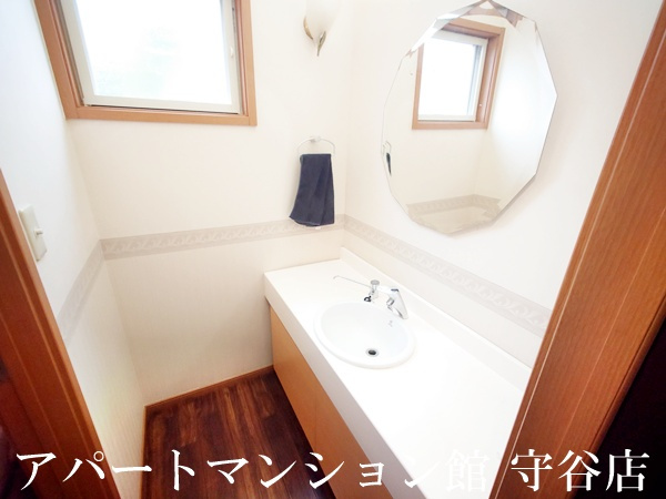 守谷市高野テナントの独立洗面台