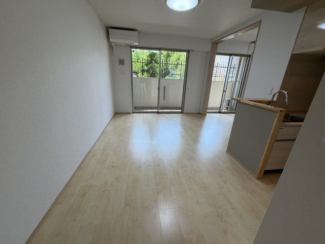 テラッツァ白壁の内装