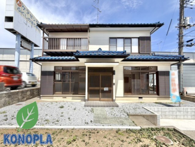 【中古戸建】熊谷市肥塚の外観|■外観｜外構や植栽の計画次第で自分好みにアレンジできる余白があり、住みながら楽しめる住まいです♪